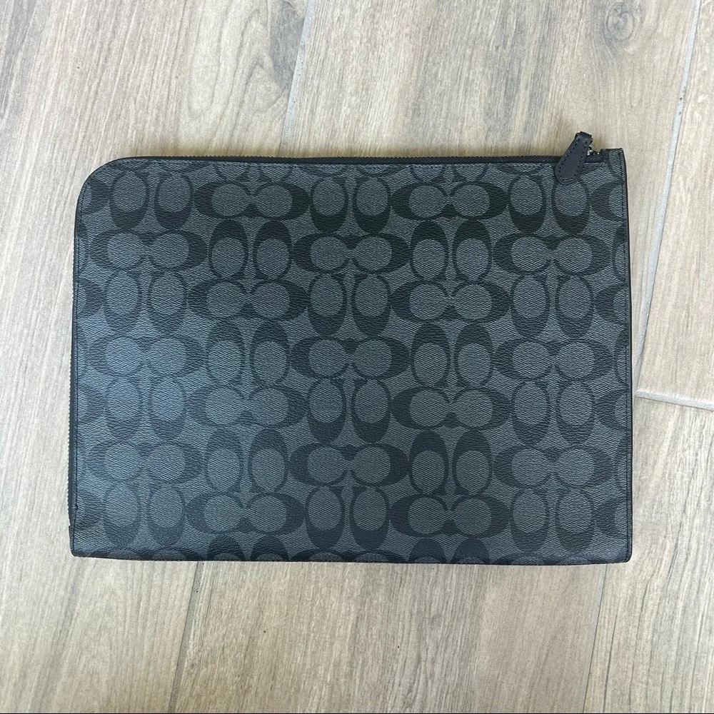 Coach L Zip Portfolio In Signature Canvas - Picture 2 of 8